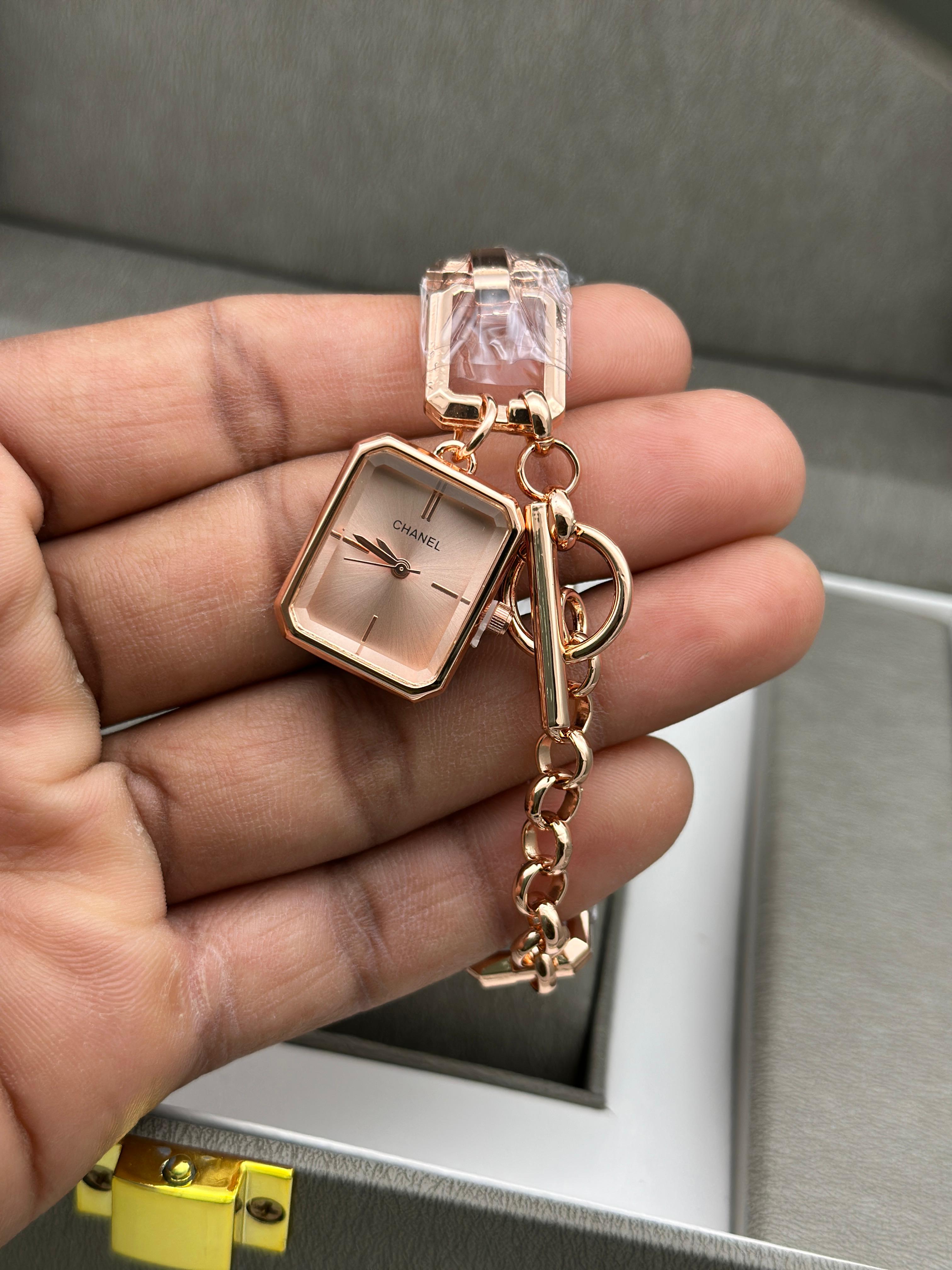 CHANEL PARIS (ROSEGOLD)