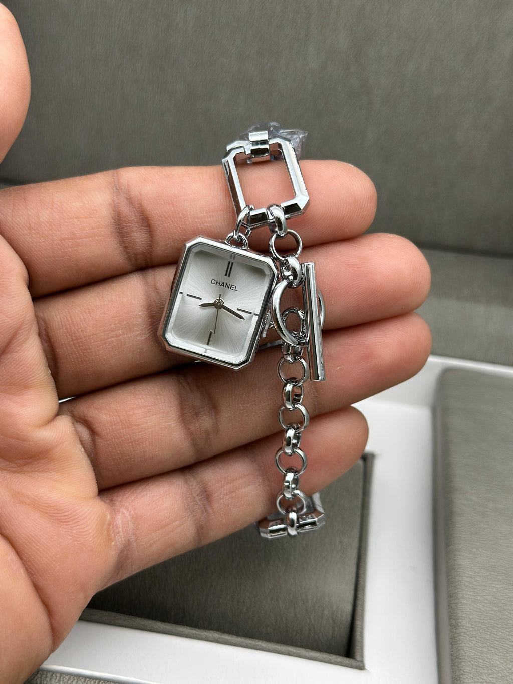 CHANEL PARIS (silver)
