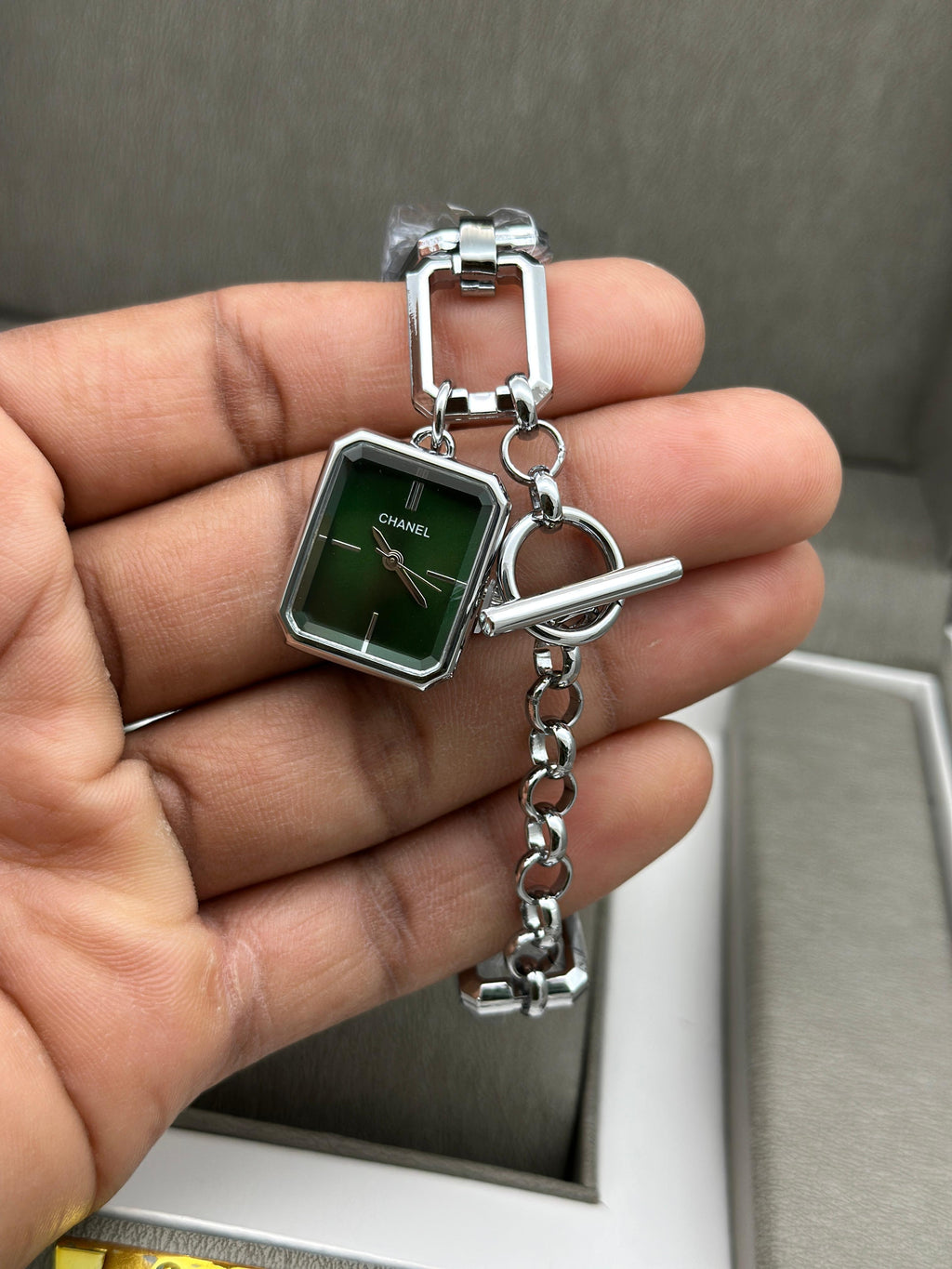 CHANEL PARIS (silver)