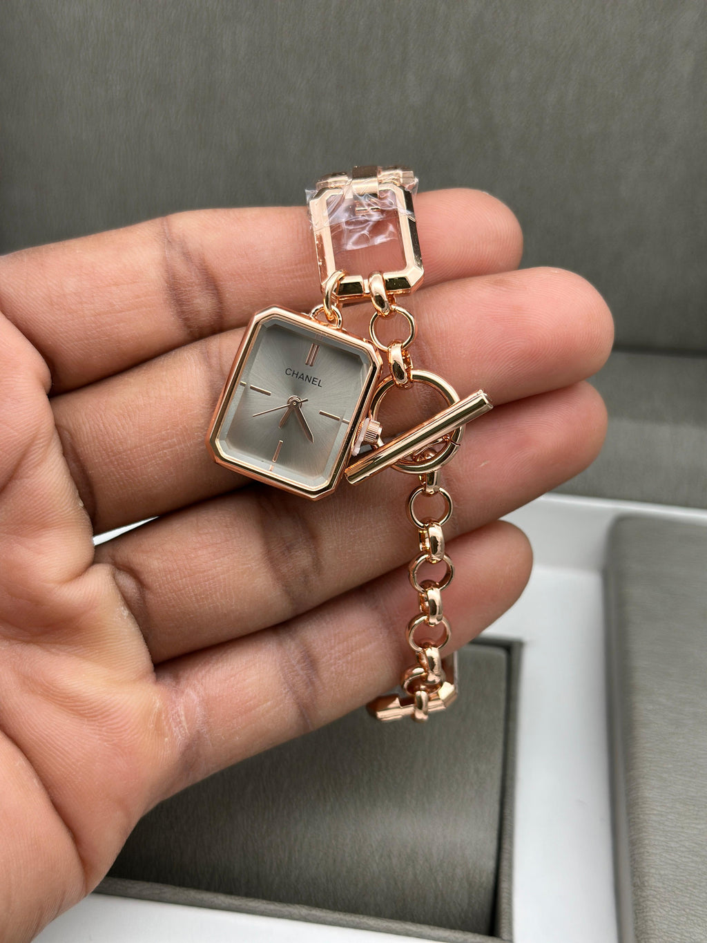 CHANEL PARIS (ROSEGOLD)