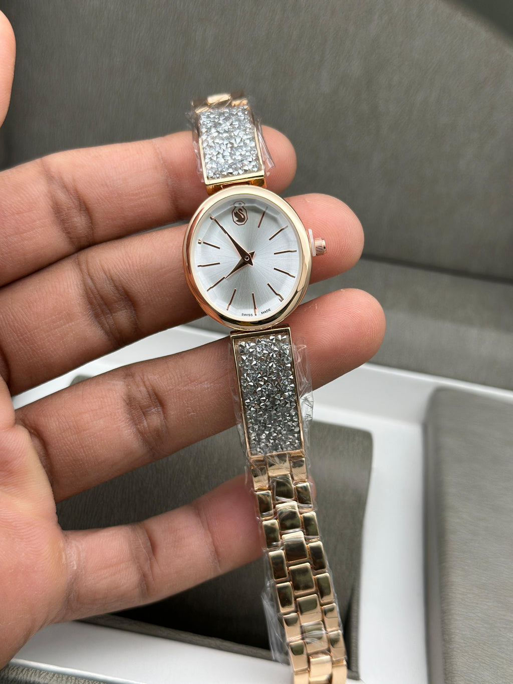 Crystal Rock oval watch, Swiss Made, Crystal bracelet (Rose Gold)