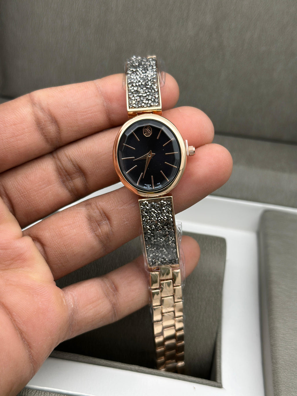 Crystal Rock oval watch, Swiss Made, Crystal bracelet (Rose Gold)